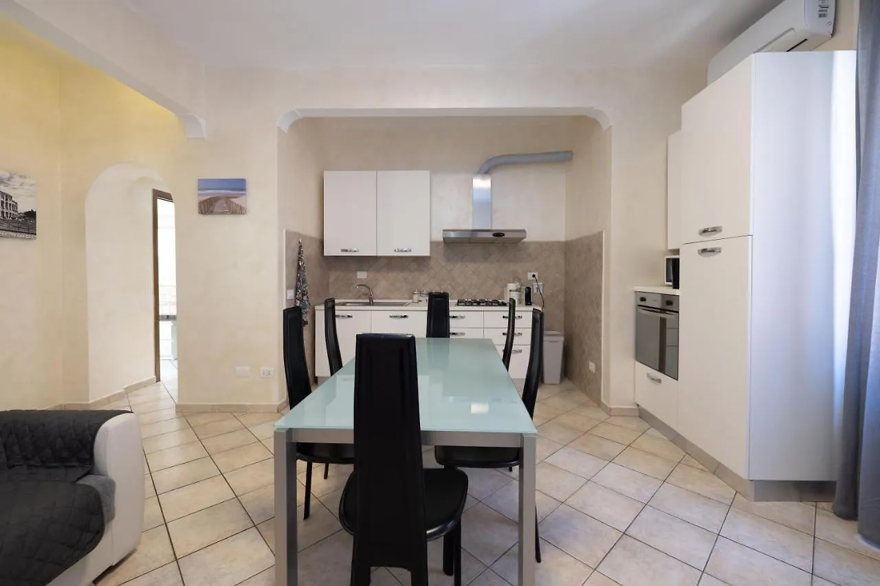 Guest house Roma Marine House Hotel Lido di Ostia Italy