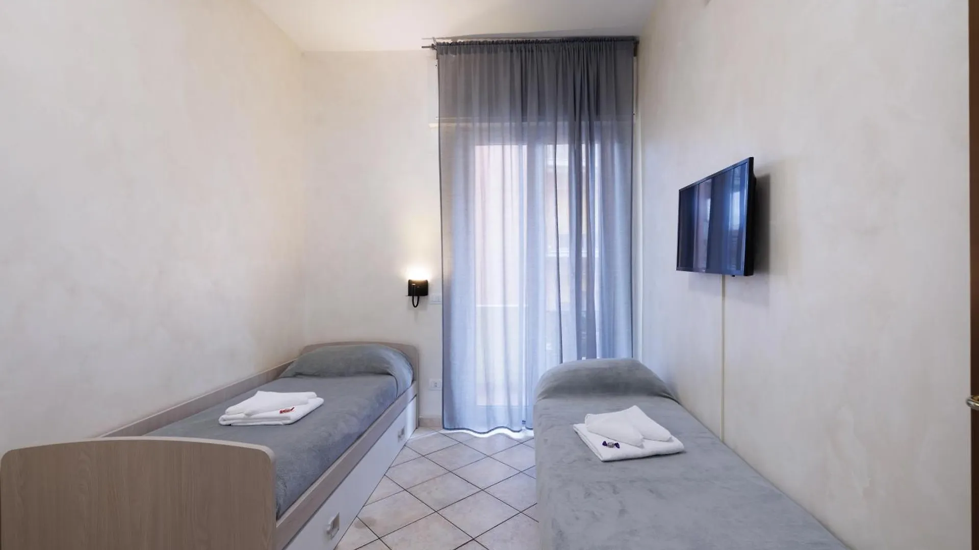 Roma Marine House Hotel Lido di Ostia 0*,  Italy